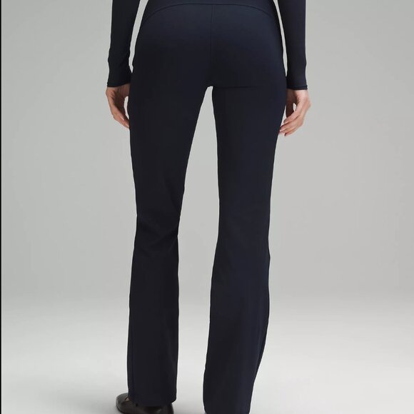 Lululemon Smooth Fit Pull-On High-Rise Pants navy size 14 - Picture 3 of 6